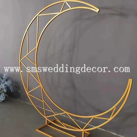 metal moon arch