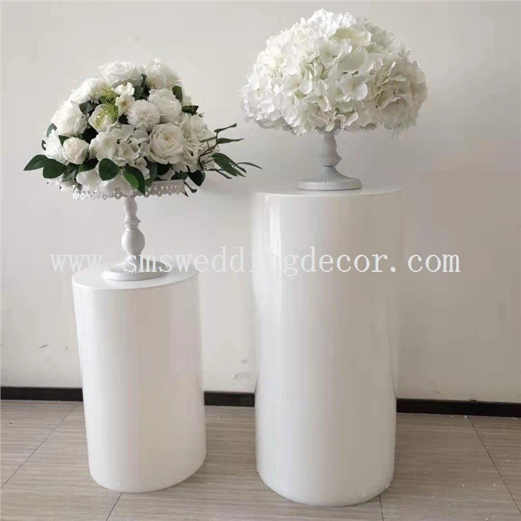 round plinths