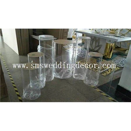 round clear plinths