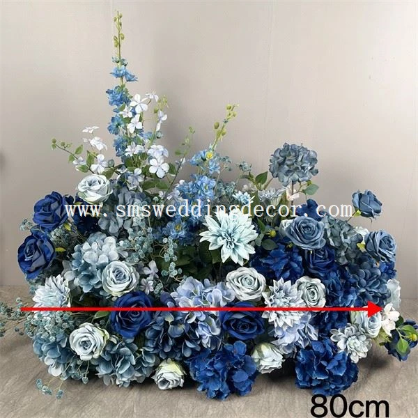 flower table runner centerpiece