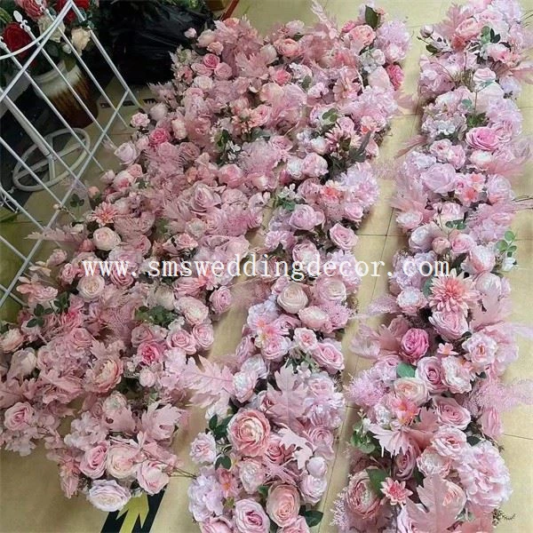 wedding table runner flowers