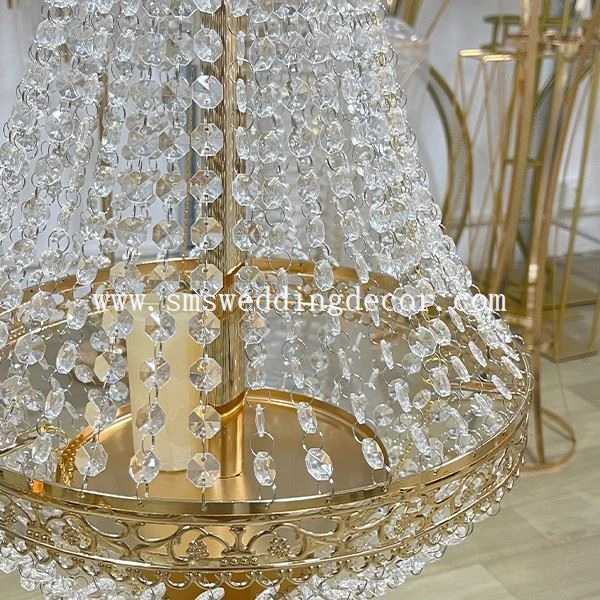 wedding table chandelier centerpieces