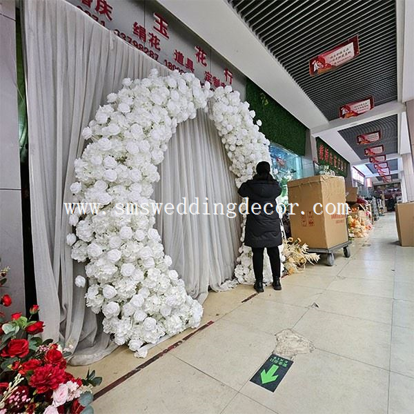 floral arch price